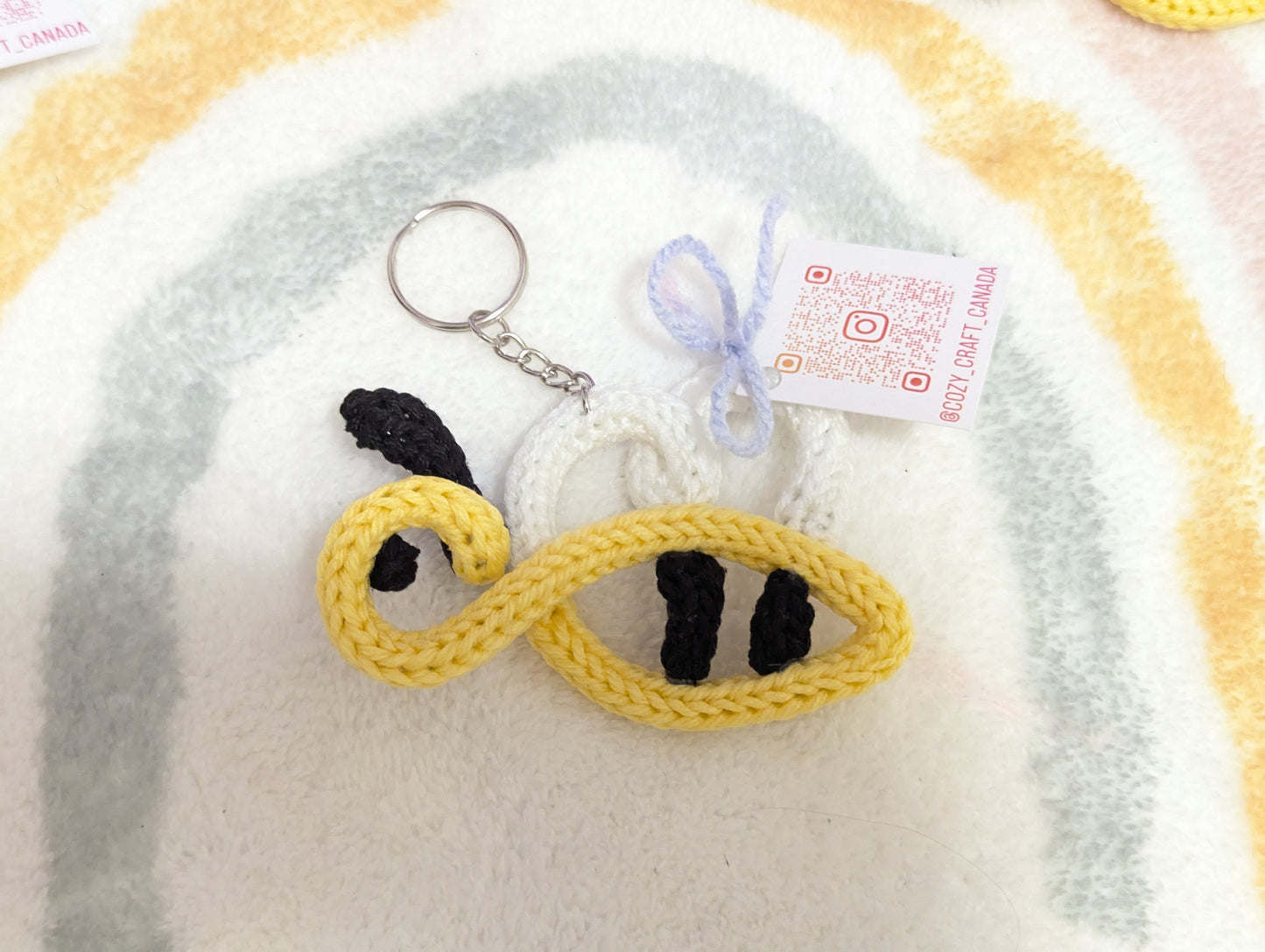 Bee keychain